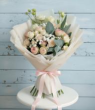 Букет цветов из:  Розы и Лизиантусы #REPLACE_PRED# Березовке Пермский край