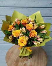 Букет цветов из:  Альстромерии и Розы в Березовке Пермский край