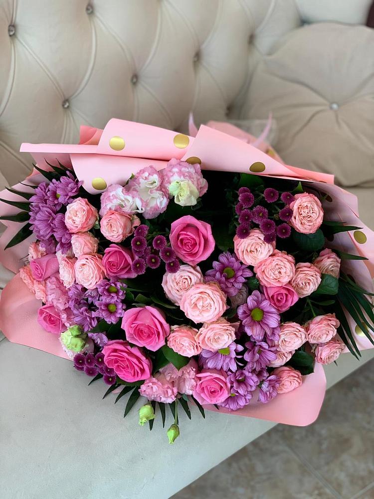 Букет цветов из: Хризантемы, Розы и Лизиантусы в Березовке Пермский край