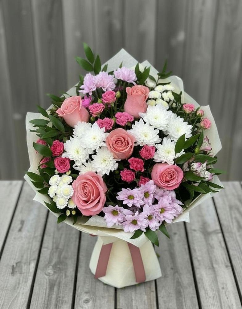 Букет цветов из: Альстромерии, Гвоздики, Розы и Хризантемы в Березовке Пермский край