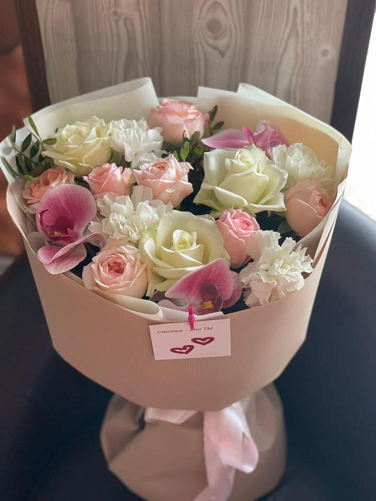 Букет цветов из: Орхидеи, Розы и Гвоздики в Березовке Пермский край