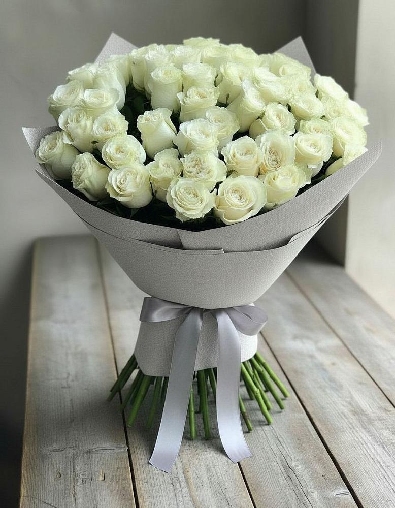 Букет 35 Белых роз в Березовке Пермский край