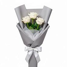 Букет 3 белые розы в Березовке Пермский край