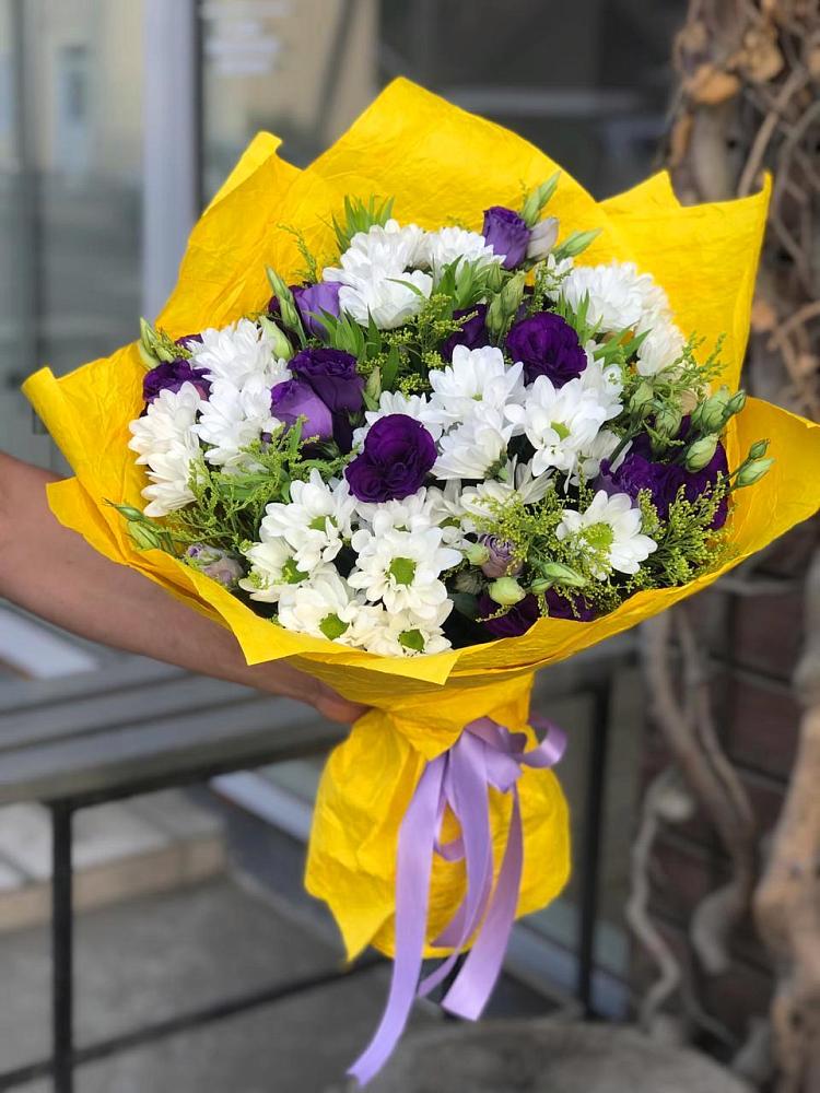 Букет цветов из: Ирисы, Хризантемы и Ромашки в Березовке Пермский край
