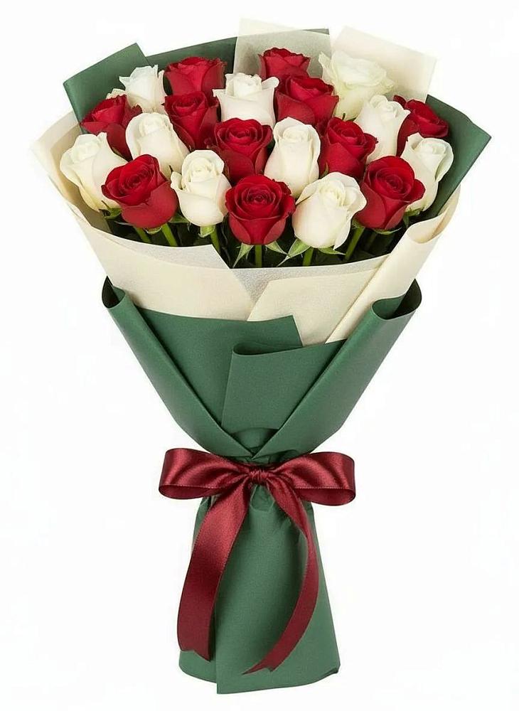 Букет Микс из красных и белых роз в Березовке Пермский край