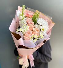 Букет цветов из:  Хризантемы и Розы в Березовке Пермский край