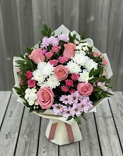 Букет цветов из:  Альстромерии, Гвоздики, Розы и Хризантемы в Березовке Пермский край