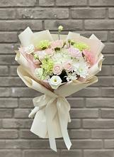 Букет цветов из:  Гвоздики, Розы, Лизиантусы и Хризантемы #REPLACE_PRED# Березовке Пермский край