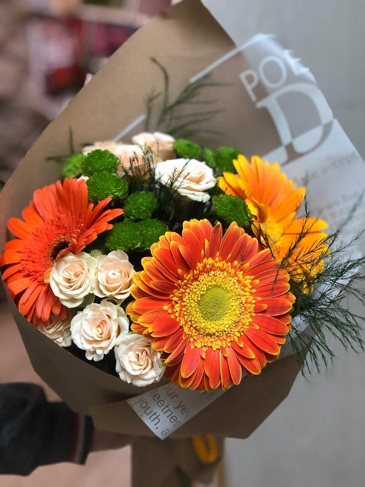 Букет цветов из: Герберы, Хризантемы и Розы в Березовке Пермский край